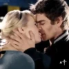 ️ Kisses.MOV (dm9kws3t7p)