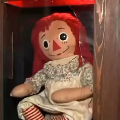 Annabelle muñeca🪄🔥 (7jynmwbvhz)