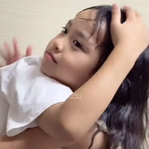 MILY AN (72jwvmpyb9)