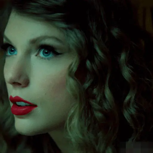 Taylor Swift (kd9xswb5pj)
