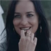 ابتسامة ساحرة
