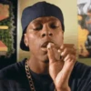 تدخين سيجارة 🗣️💨 (d82bkhcqsz)