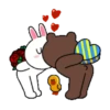دب وأرنب يقدمون هدايا