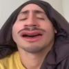 الوجوه والأفواه 4 (kr7pvwb6z3)