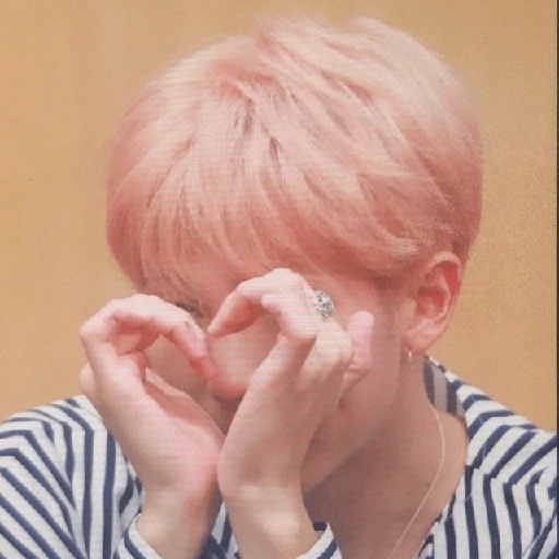 々 namjoon (p97r5vhft2)