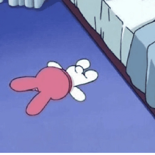 منهارة على الأرض (t9gx6cnqph)