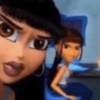 دمى بنظرة جانبية