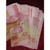 100 ألف باليد